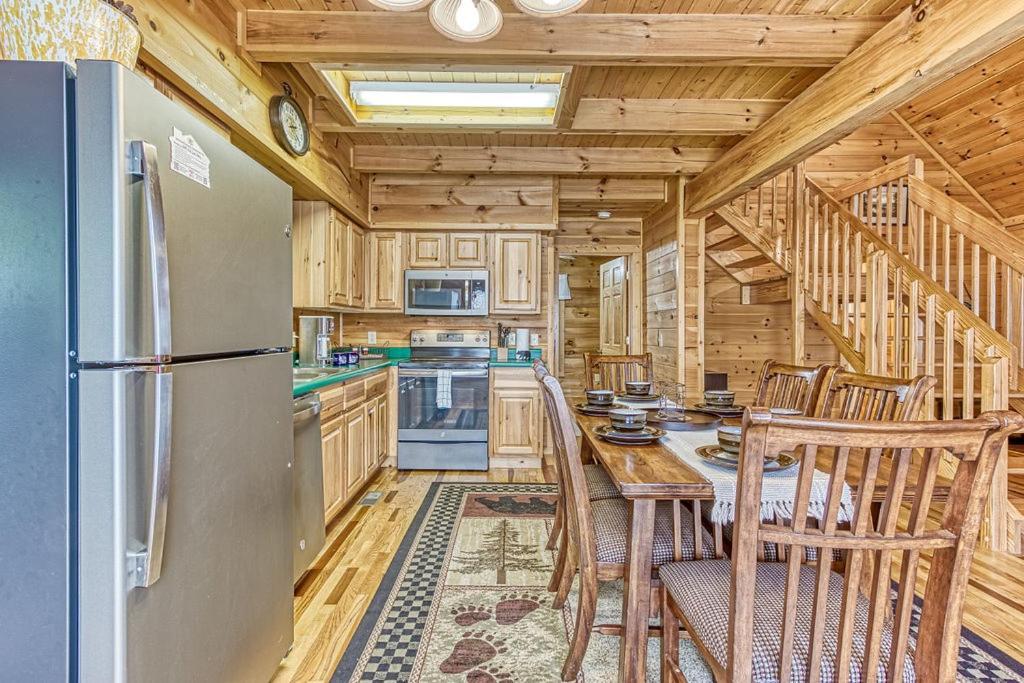 Smoky Mountain Gem Villa Gatlinburg Exterior photo
