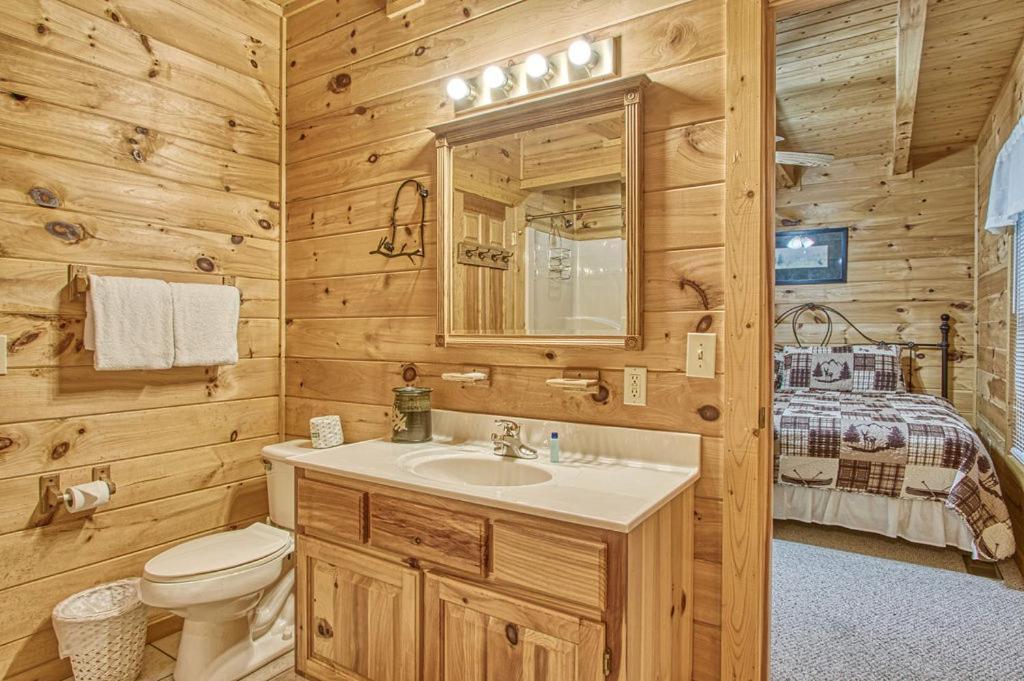 Smoky Mountain Gem Villa Gatlinburg Exterior photo