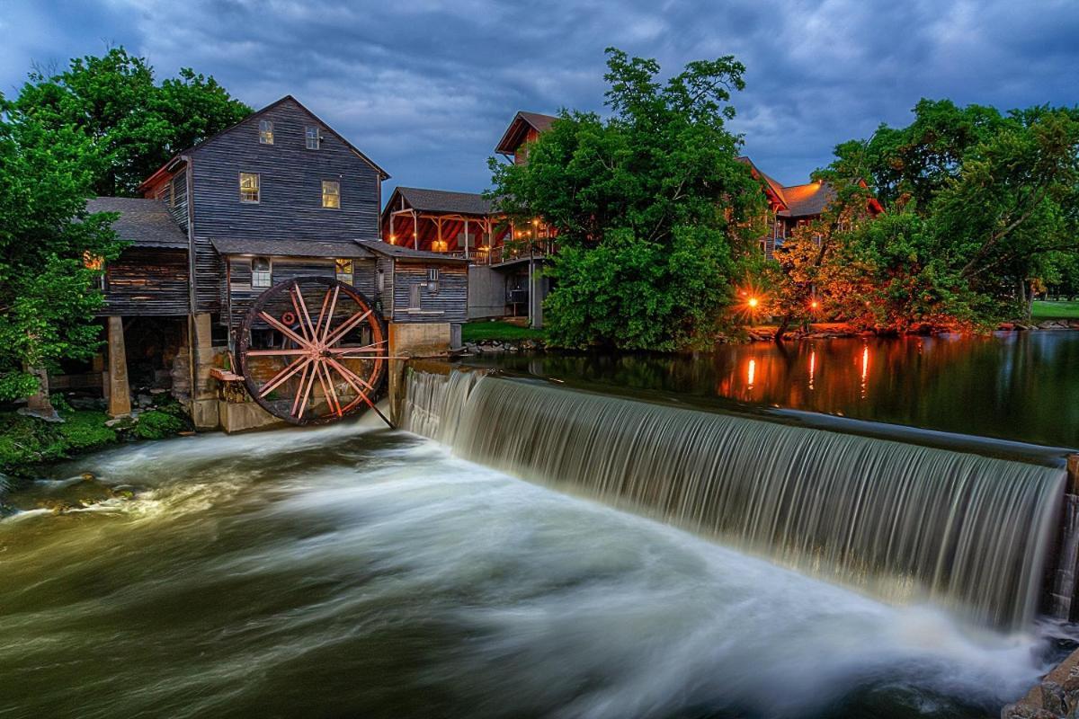 Smoky Mountain Gem Villa Gatlinburg Exterior photo