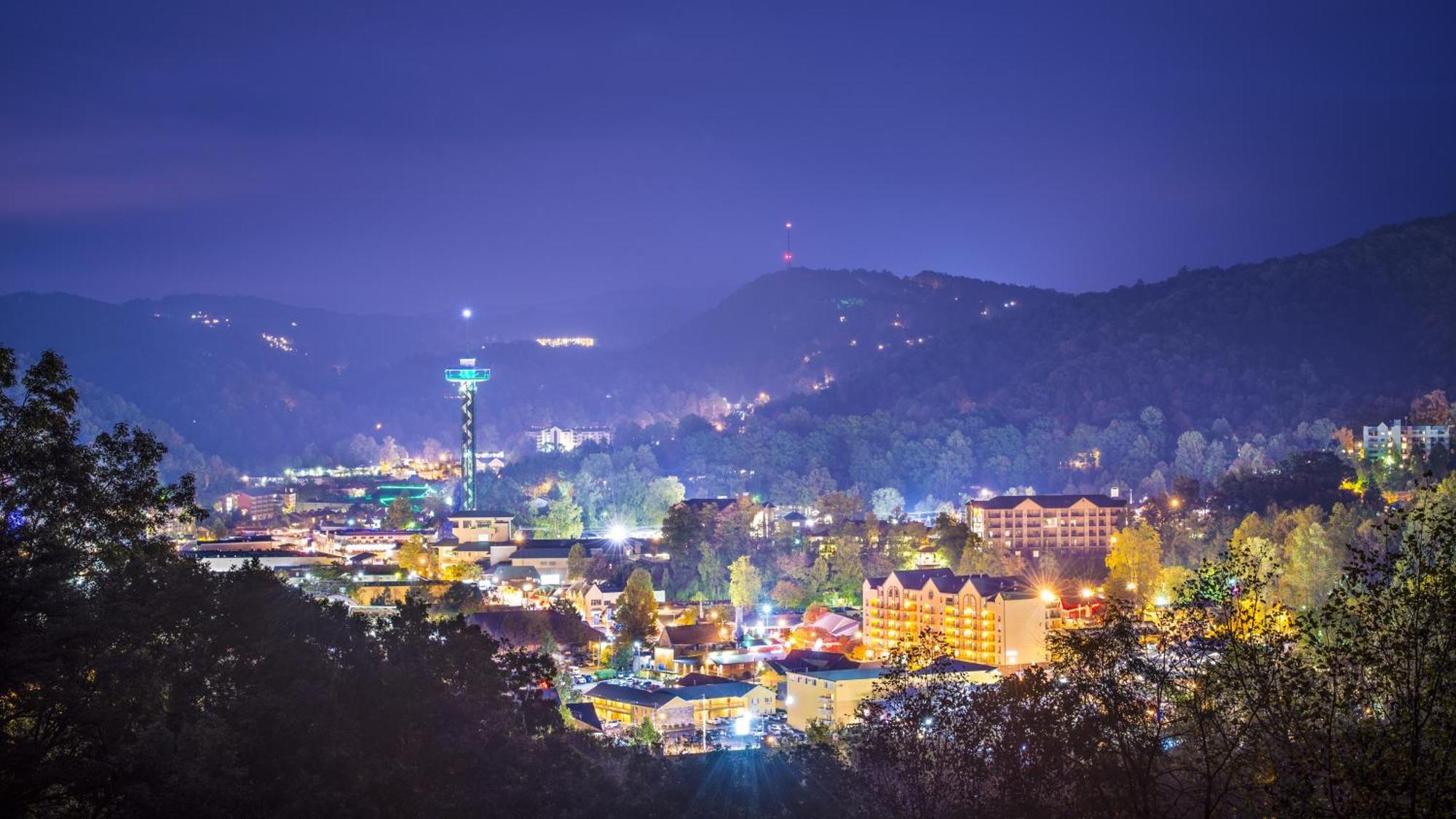 Smoky Mountain Gem Villa Gatlinburg Exterior photo